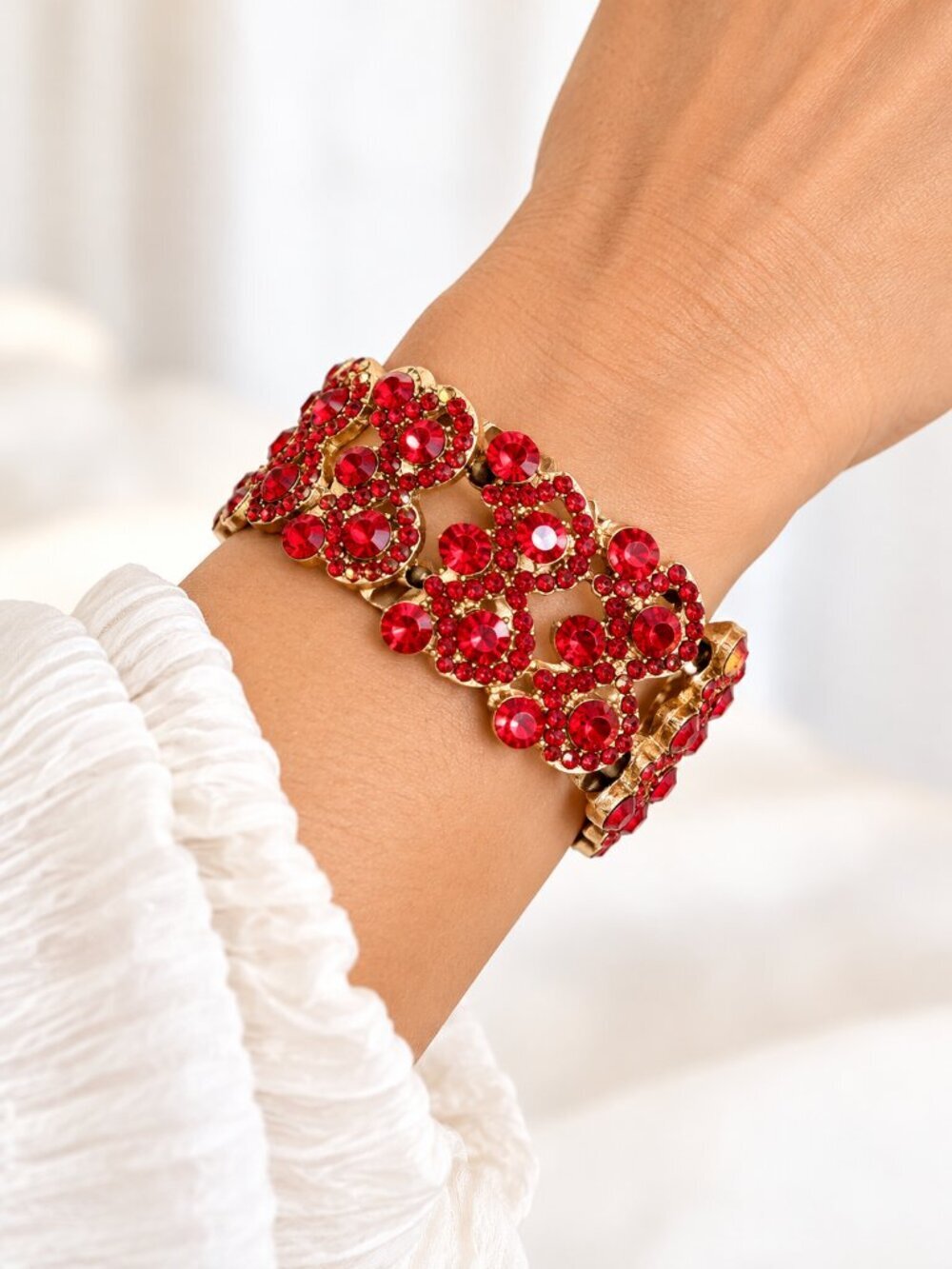 Gorgeous Radiant Rhinestone Red Filagree Gold Tone Chunky Bracelet Cuff Vampire